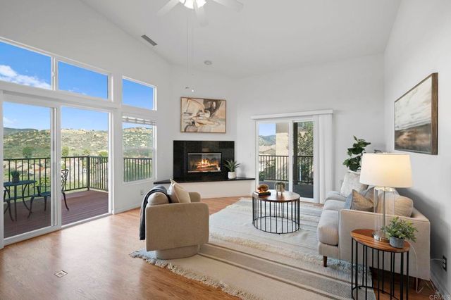 15615 Vista Vicente Drive 18, Ramona, CA 92065