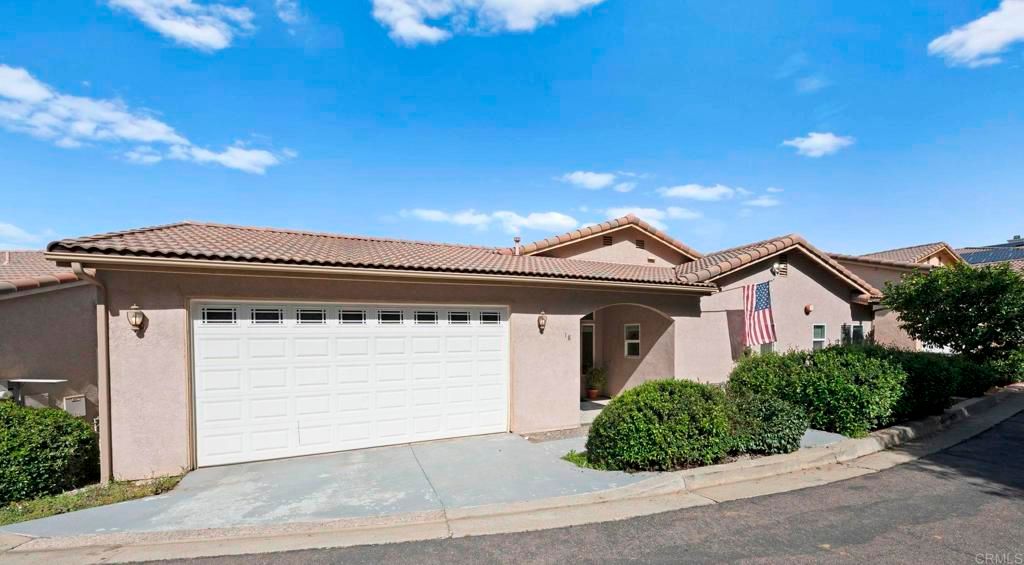 15615 Vista Vicente Drive 18, Ramona, CA 92065