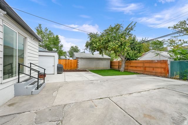 848 N POINSETTIA DR., Salt Lake City, UT 84116