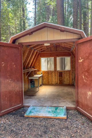 35267 Nehemiah Drive, Shingletown, CA 96088