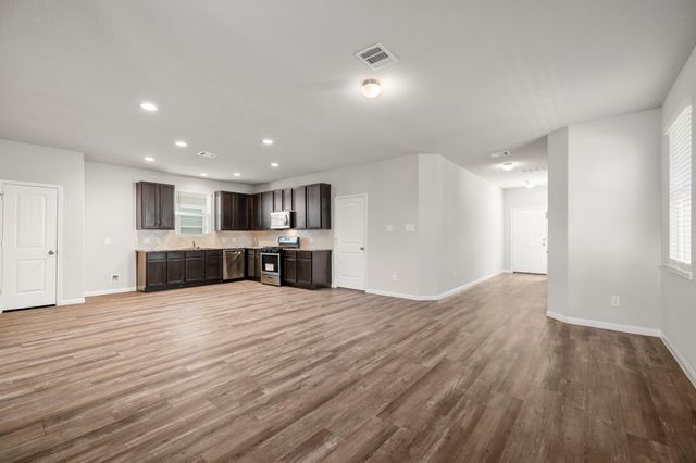 3571 Cannon Drive, Conroe, TX 77301