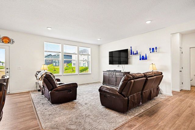 6240 Goodview Avenue S, Cottage Grove, MN 55016