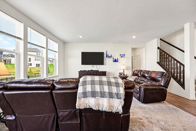 6240 Goodview Avenue S, Cottage Grove, MN 55016