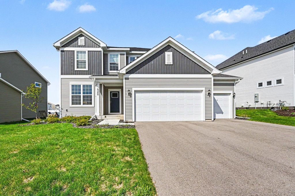 6240 Goodview Avenue S, Cottage Grove, MN 55016