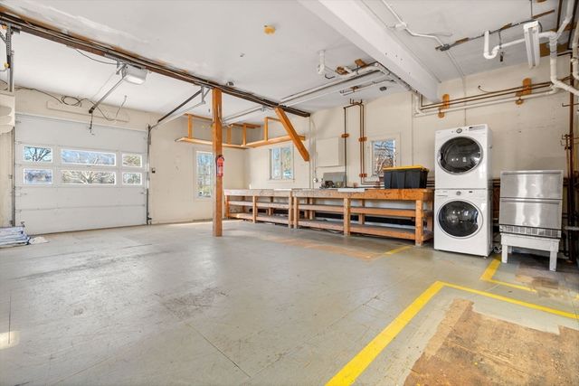 553 Monponsett St, Halifax, MA 02338