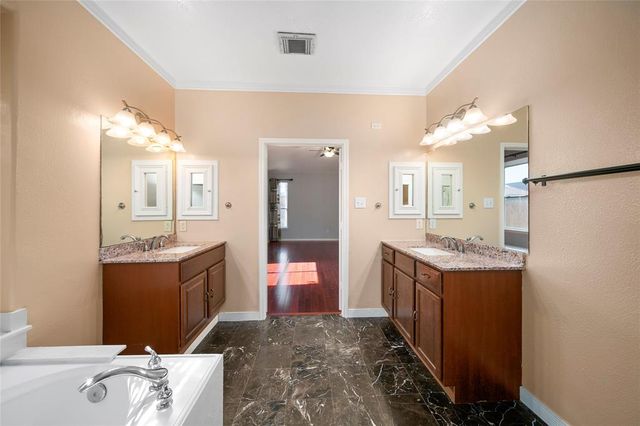 1311 Mark Street, Stafford, TX 77477