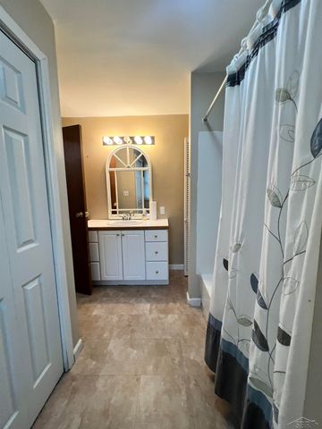 1521 Stanley Street, Saginaw, MI 48602