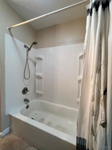 1521 Stanley Street, Saginaw, MI 48602
