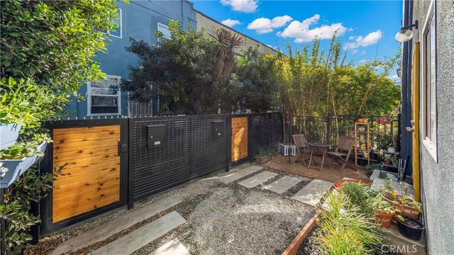 217 Columbia Place, Los Angeles, CA 90026