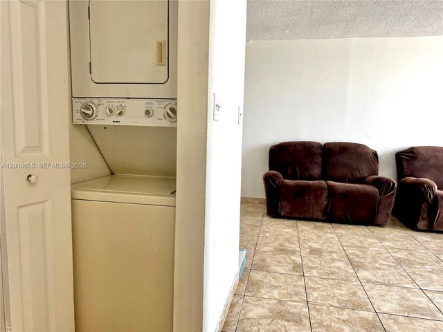 8145 NW 7th Street 404, Miami, FL 33126