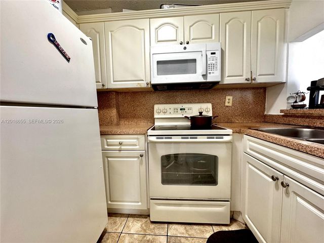 8145 NW 7th Street 404, Miami, FL 33126