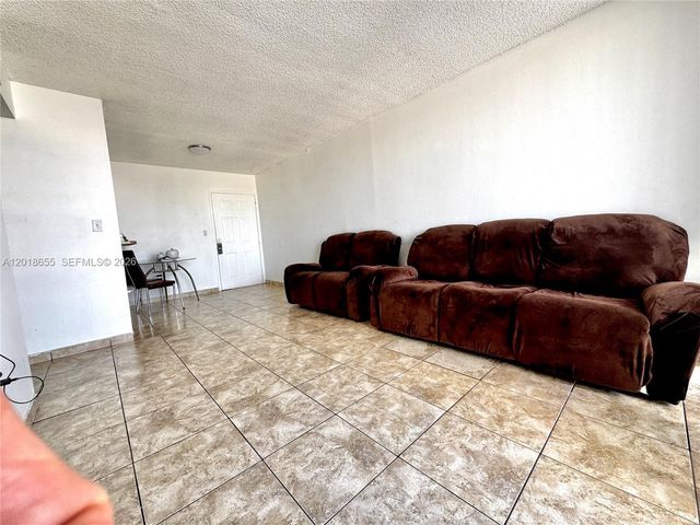 8145 NW 7th Street 404, Miami, FL 33126