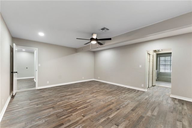4937 Holmes Dr, Corpus Christi, TX 78411