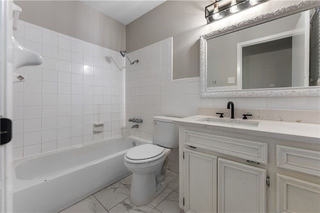 4937 Holmes Dr, Corpus Christi, TX 78411