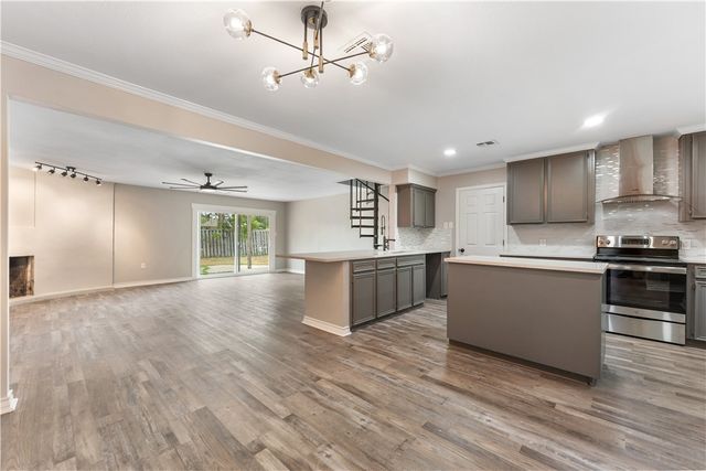 4937 Holmes Dr, Corpus Christi, TX 78411