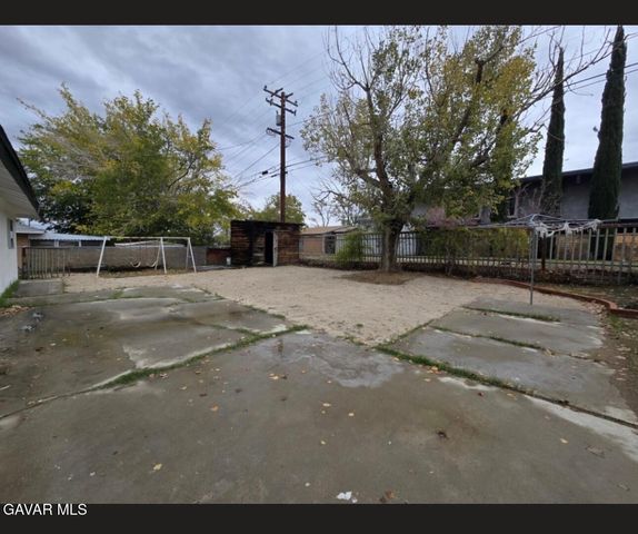 44414 Andale Avenue, Lancaster, CA 93535