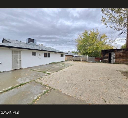 44414 Andale Avenue, Lancaster, CA 93535