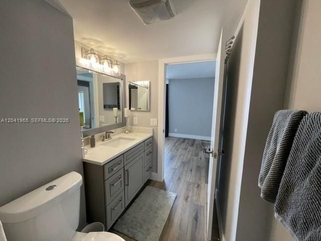 17 Royal Palm Way 302, Boca Raton, FL 33432