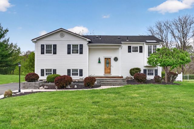 9 Pilgrim Lane, Washingtonville, NY 10992
