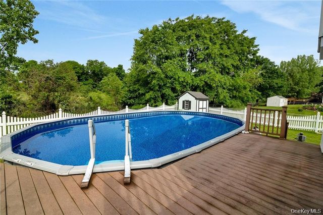 9 Pilgrim Lane, Washingtonville, NY 10992