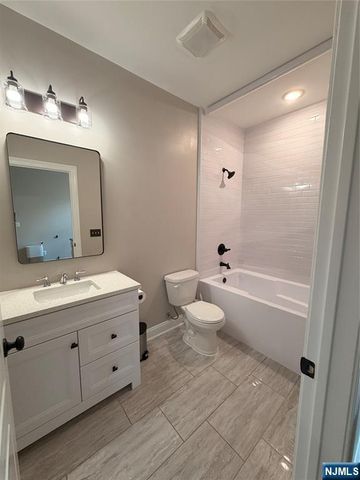 22 Larch Street, Carteret, NJ 07008