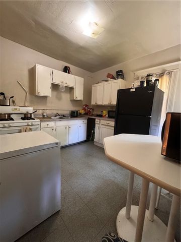 8-10 Willow Street, Rochester, NY 14606