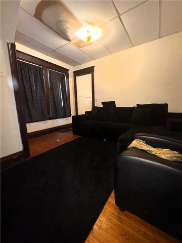 8-10 Willow Street, Rochester, NY 14606
