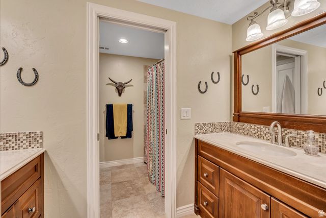 1963 W GOLDEN POND RD, Orem, UT 84058