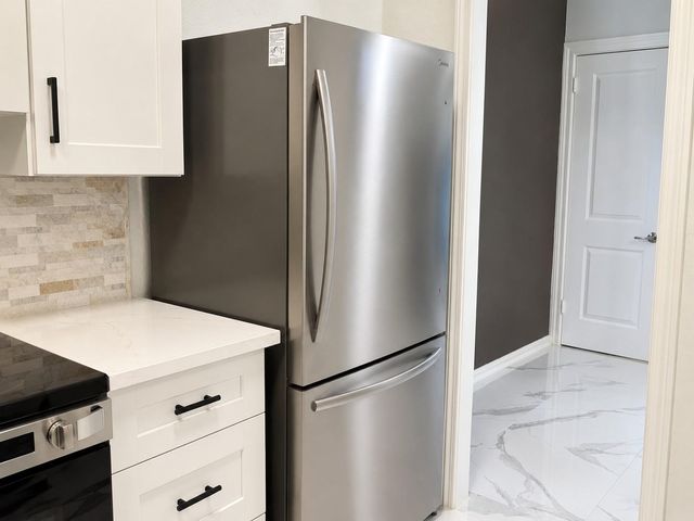 720 Bering Drive 169, Houston, TX 77057