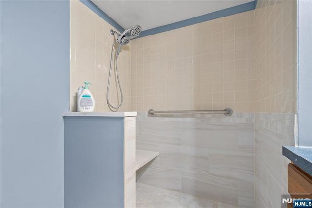 2 Richmond Road 306, West Milford, NJ 07480