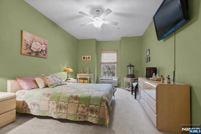 2 Richmond Road 306, West Milford, NJ 07480
