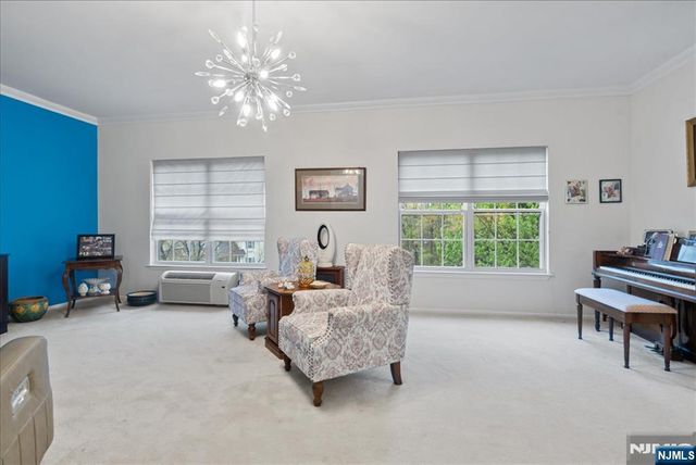 2 Richmond Road 306, West Milford, NJ 07480