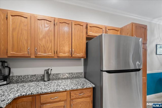 2 Richmond Road 306, West Milford, NJ 07480