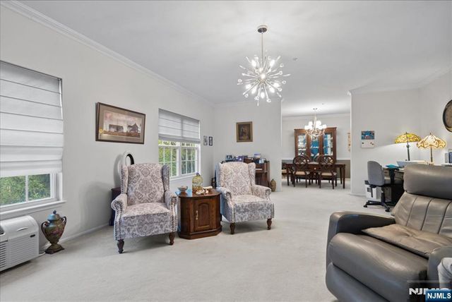 2 Richmond Road 306, West Milford, NJ 07480