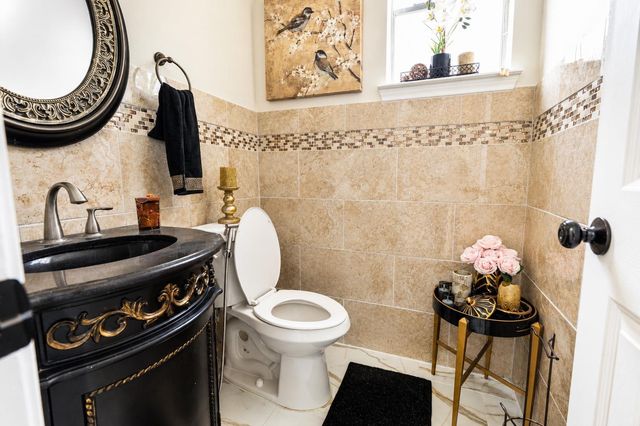 210 Windrift Court, Sugar Land, TX 77479
