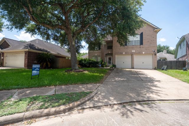 210 Windrift Court, Sugar Land, TX 77479