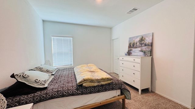 229 George Neggan LN, Bastrop, TX 78602