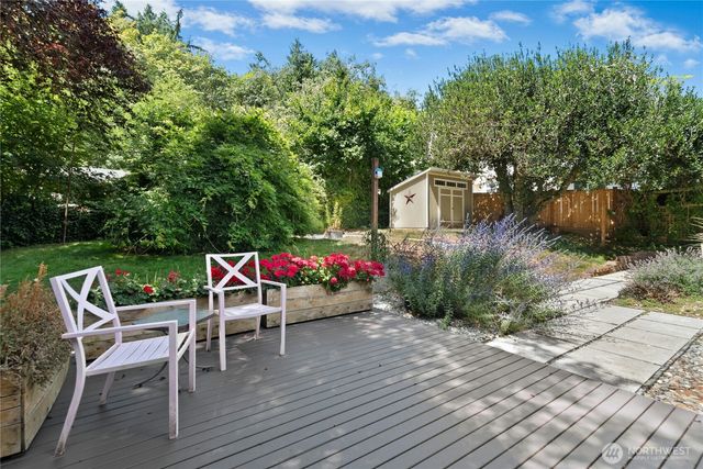 12017 93rd Avenue NE, Kirkland, WA 98034