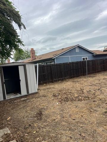 8366 Langtree Way, Sacramento, CA 95823