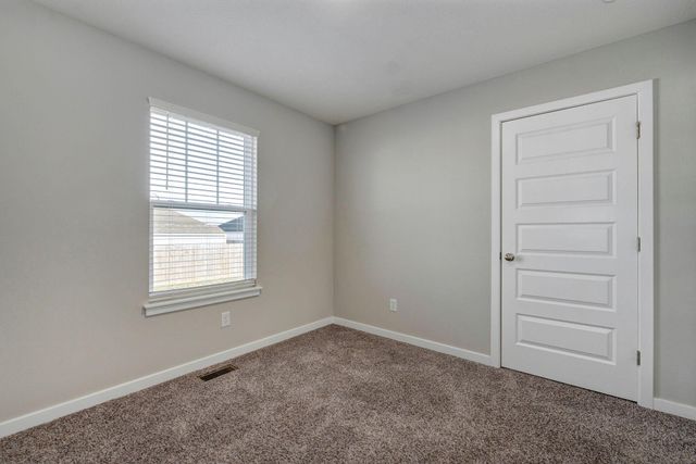 692 N Jozlynn Avenue, Republic, MO 65738