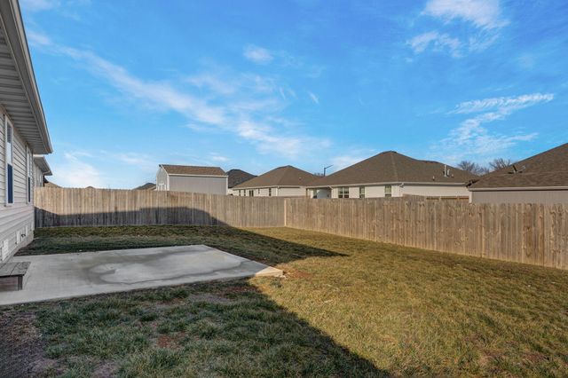 692 N Jozlynn Avenue, Republic, MO 65738