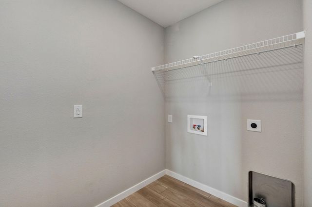 692 N Jozlynn Avenue, Republic, MO 65738