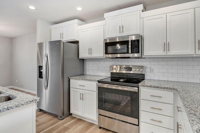 692 N Jozlynn Avenue, Republic, MO 65738