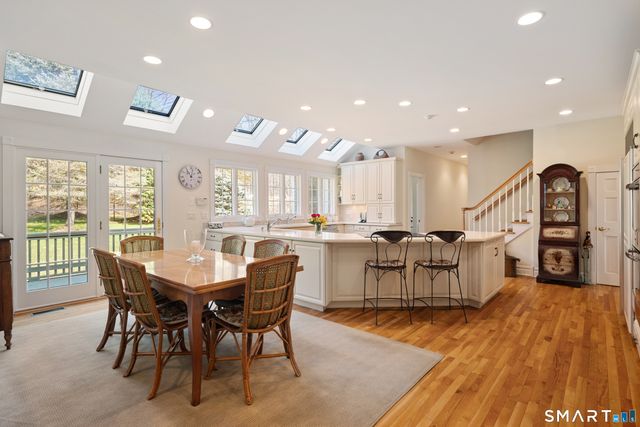 42 Dogwood Lane, Stamford, CT 06903