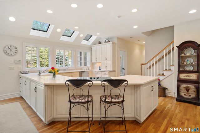 42 Dogwood Lane, Stamford, CT 06903