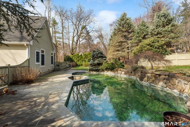 42 Dogwood Lane, Stamford, CT 06903