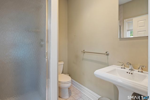 42 Dogwood Lane, Stamford, CT 06903