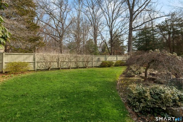 42 Dogwood Lane, Stamford, CT 06903