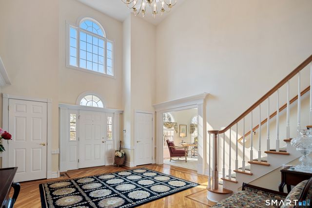 42 Dogwood Lane, Stamford, CT 06903