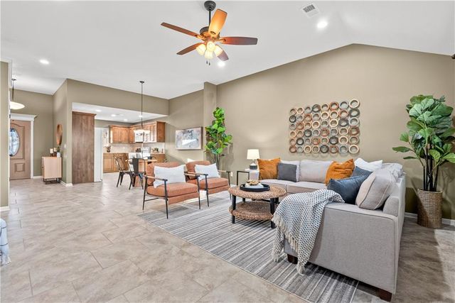 300 NW FOX HOLLOW Lane, Blue Springs, MO 64015